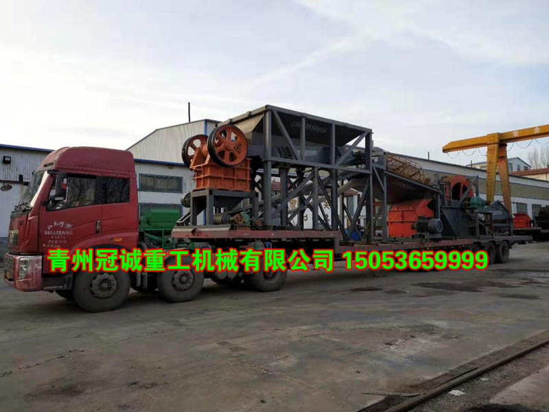 移動(dòng)式河卵石制砂洗沙生產(chǎn)線(xiàn)